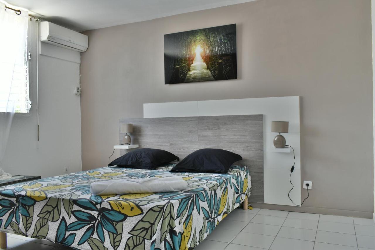 Ebt Housse, Appartement, Jacuzzi Vue Mer, 10 Min Aeroport Et Port Baimbridge Exterior foto